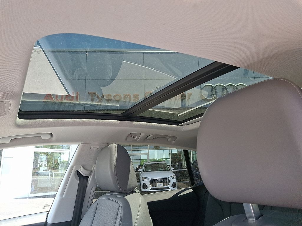 2019 Audi Q8 Premium Plus 14