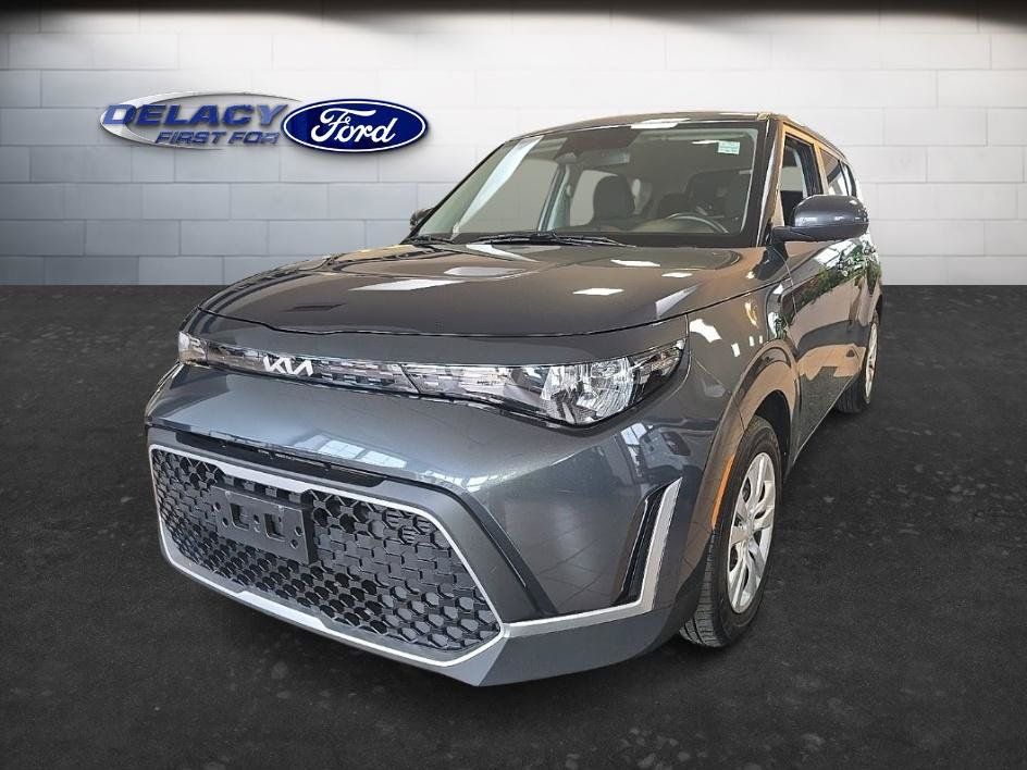 2023 Kia Soul LX FWD