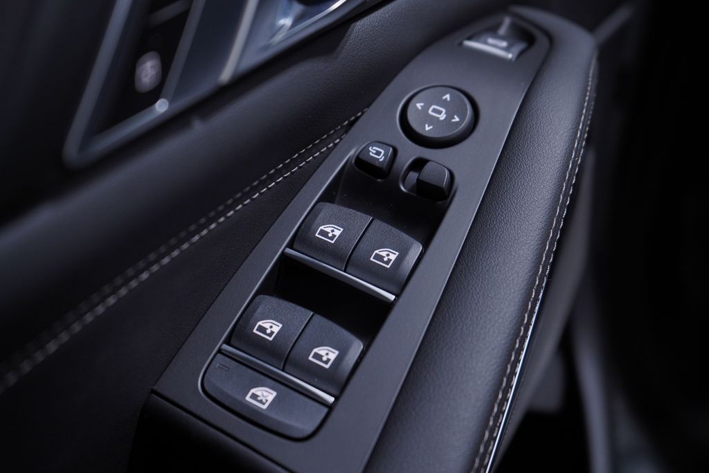 Thumbnail: 2026 BMW X5 - 11