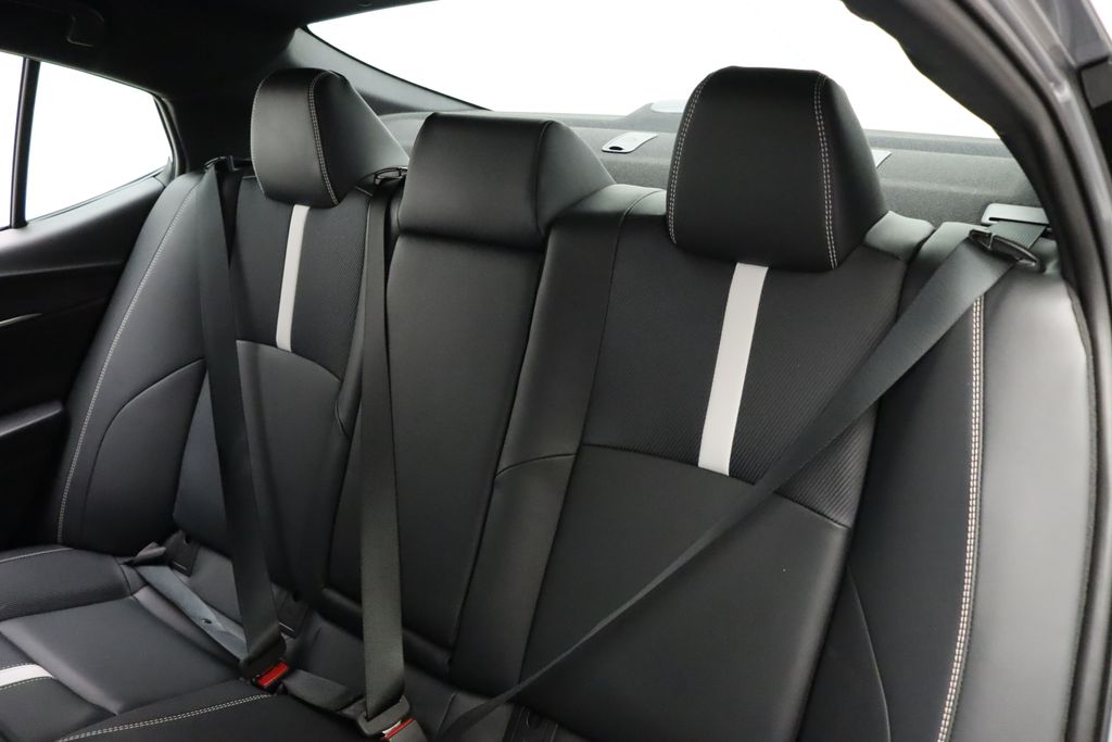 Thumbnail: 2025 Toyota Camry - 18