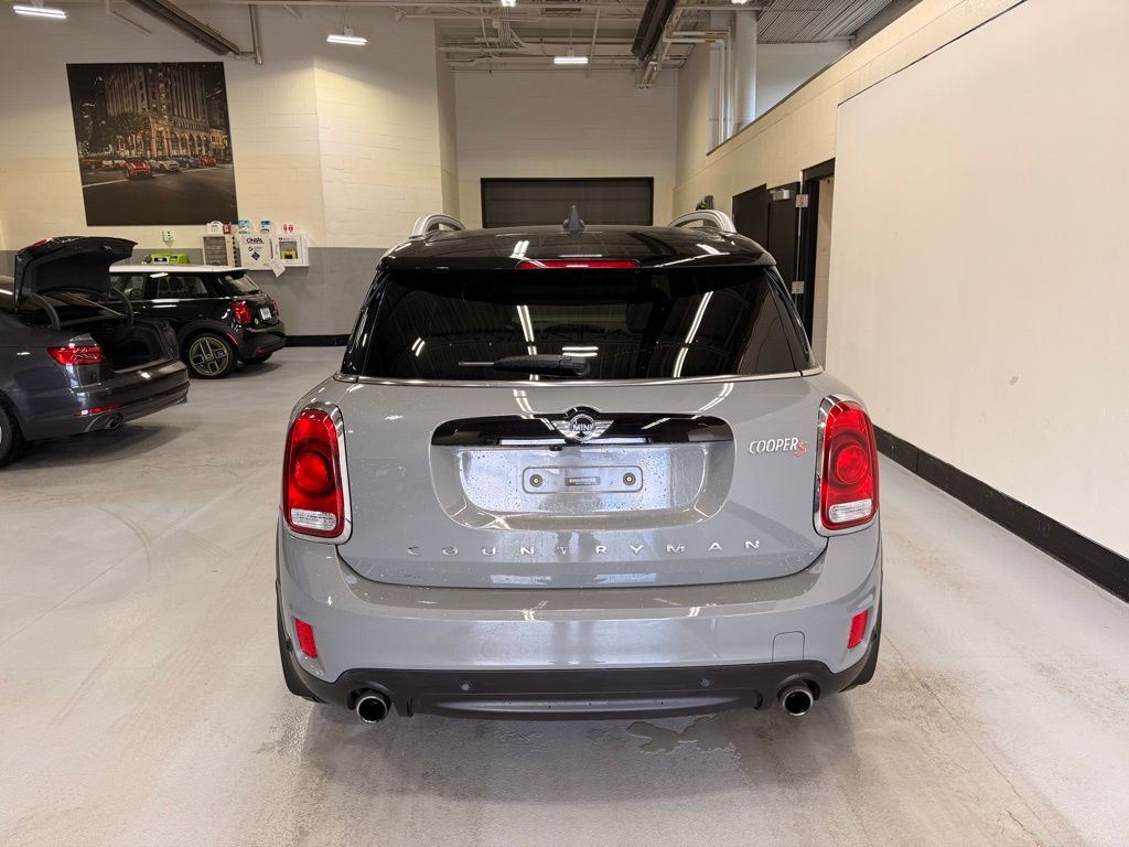 Thumbnail: 2017 MINI Cooper Countryman - 4