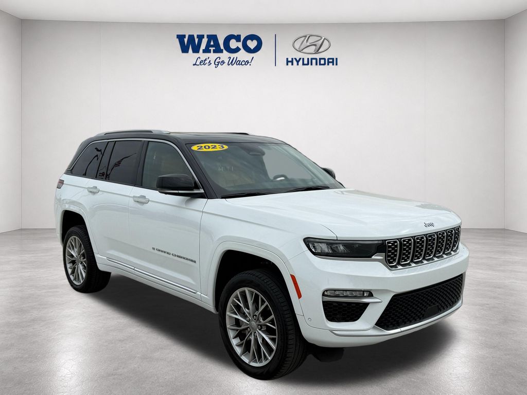 2023 Jeep Grand Cherokee Summit 4WD