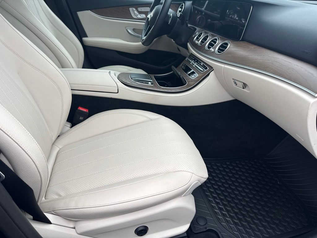 Thumbnail: 2023 Mercedes-Benz E-Class - 24