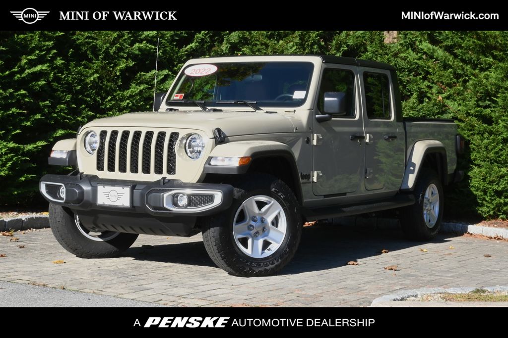 2022 Jeep Gladiator Sport -
                Warwick, RI