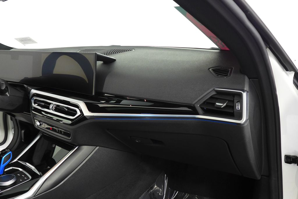 Thumbnail: 2023 BMW i4 - 14