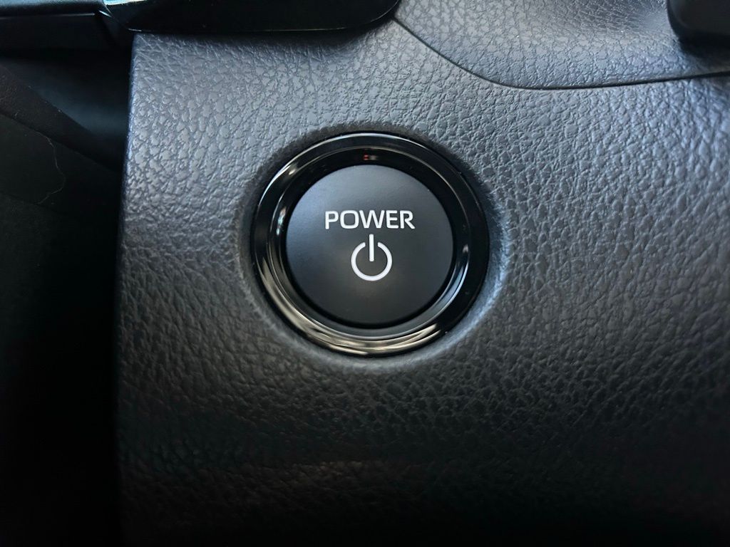 Thumbnail: 2025 Toyota Camry - 28