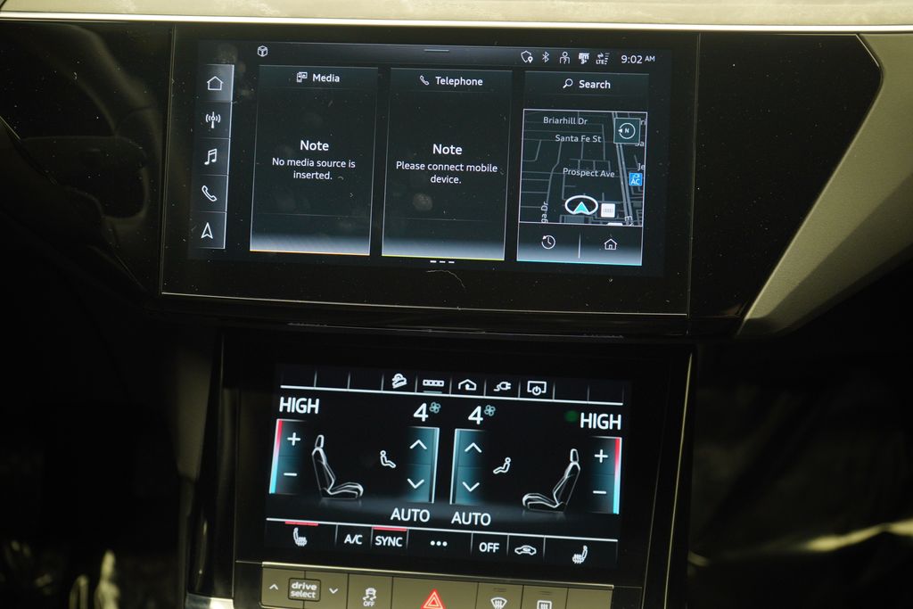 Thumbnail: 2024 Audi Q8 e-tron - 11