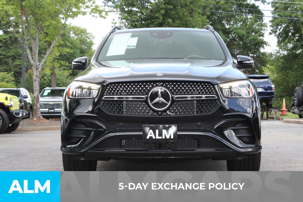 Used 2025 Black Mercedes-Benz GLE 450e image 3