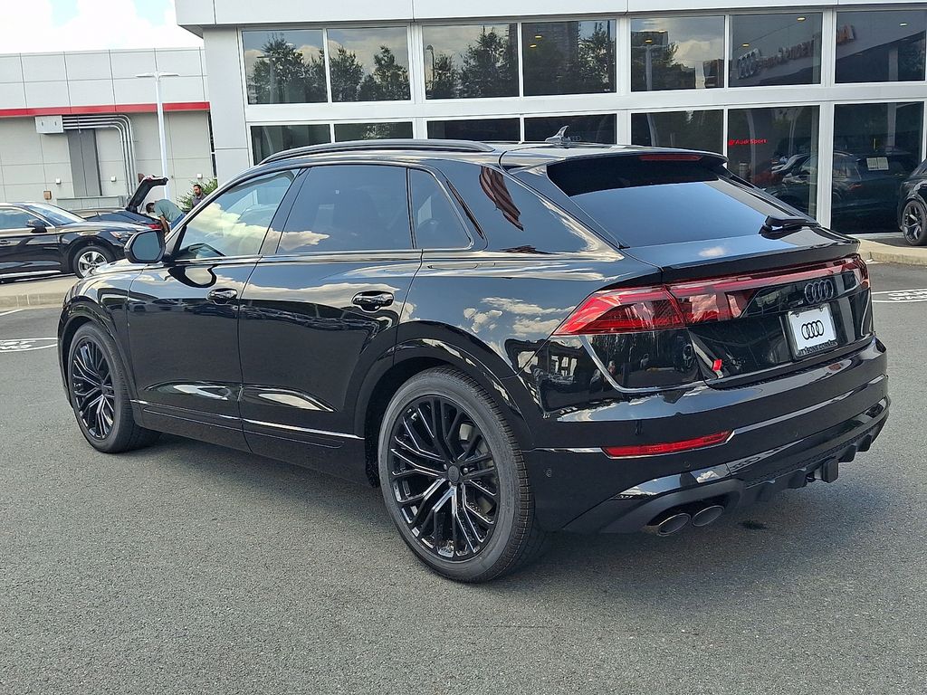 Thumbnail: 2026 Audi SQ8 - 4