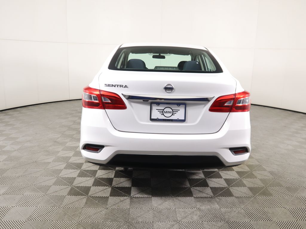 Thumbnail: 2018 Nissan Sentra - 6