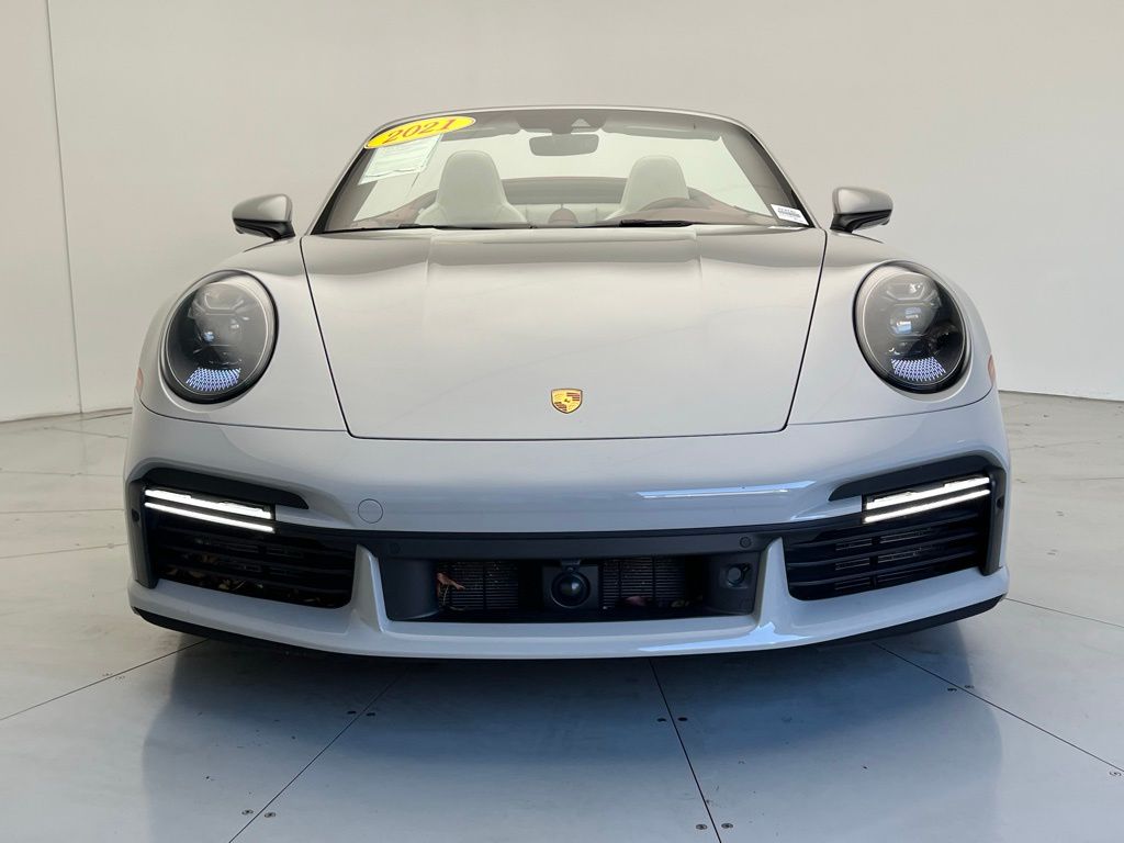 Thumbnail: 2021 Porsche 911 - 25