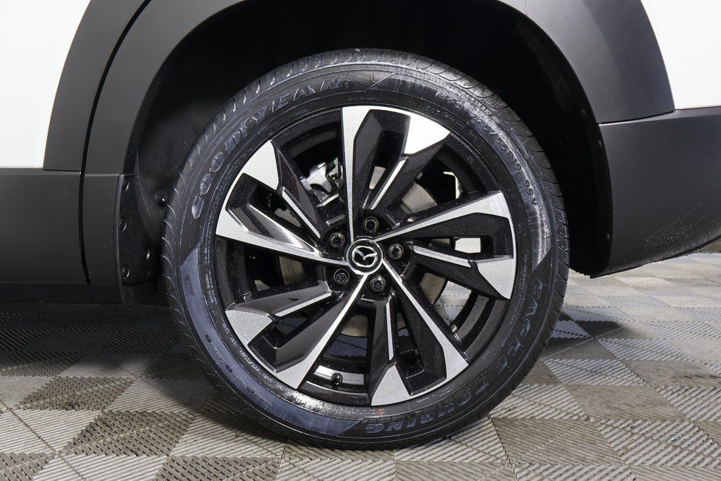 Thumbnail: 2026 Mazda CX-50 - 10