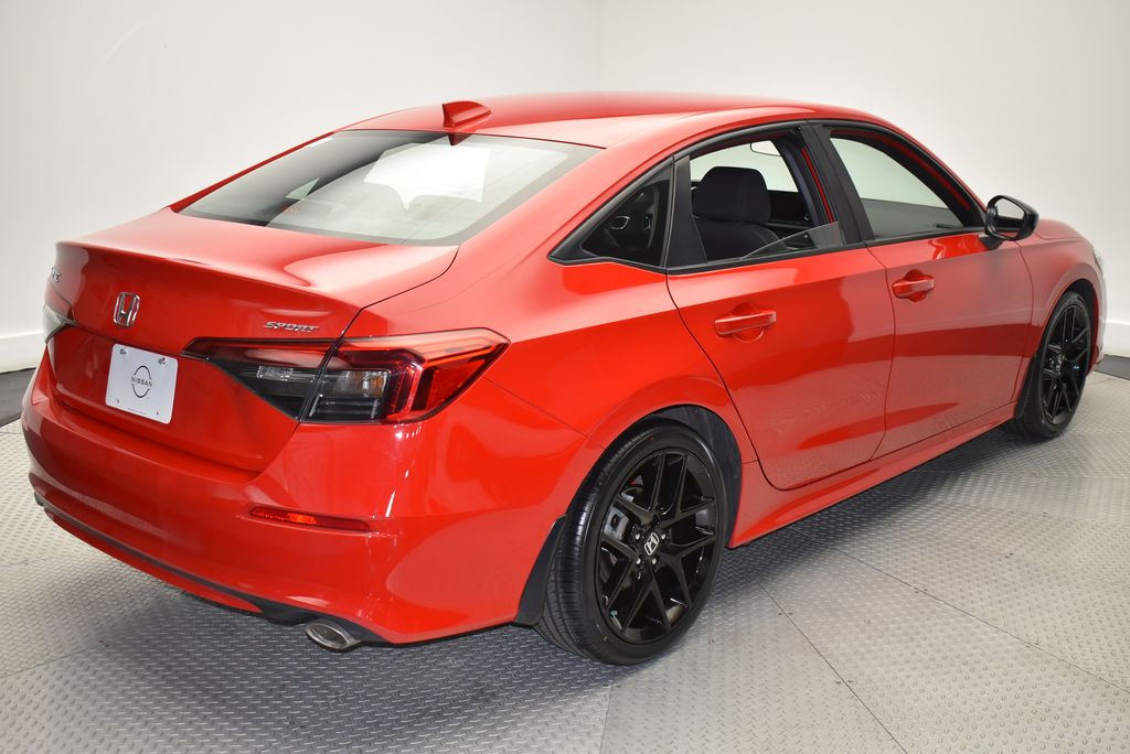 View vehicle photo 5