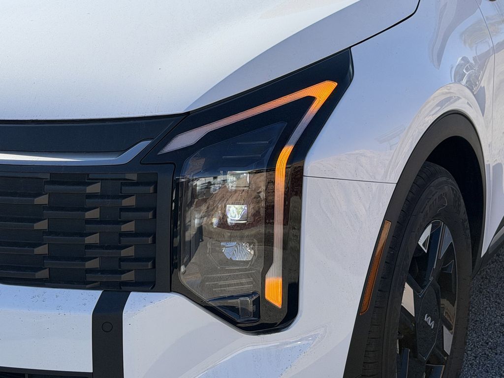 new 2026 Kia Sportage car, priced at $28,274