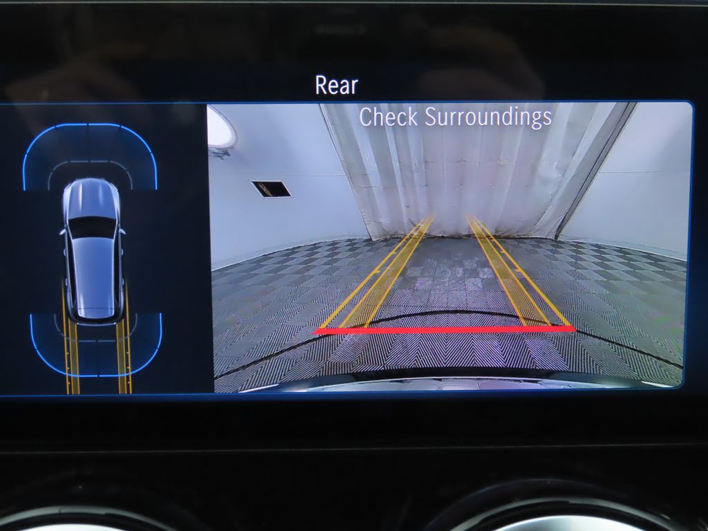 Thumbnail: 2025 Mercedes-Benz GLB - 15