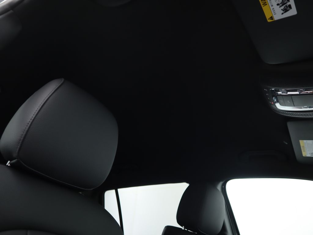 Thumbnail: 2025 Mercedes-Benz GLB - 18