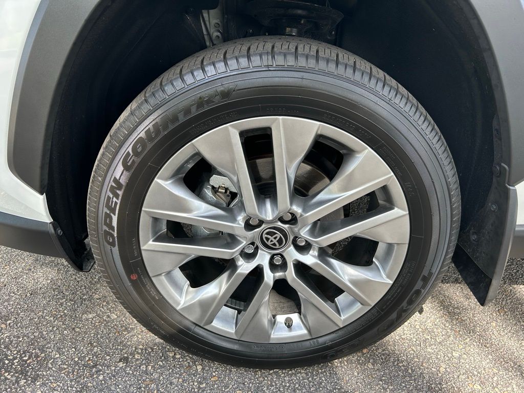 2024 Toyota RAV4 Limited 9