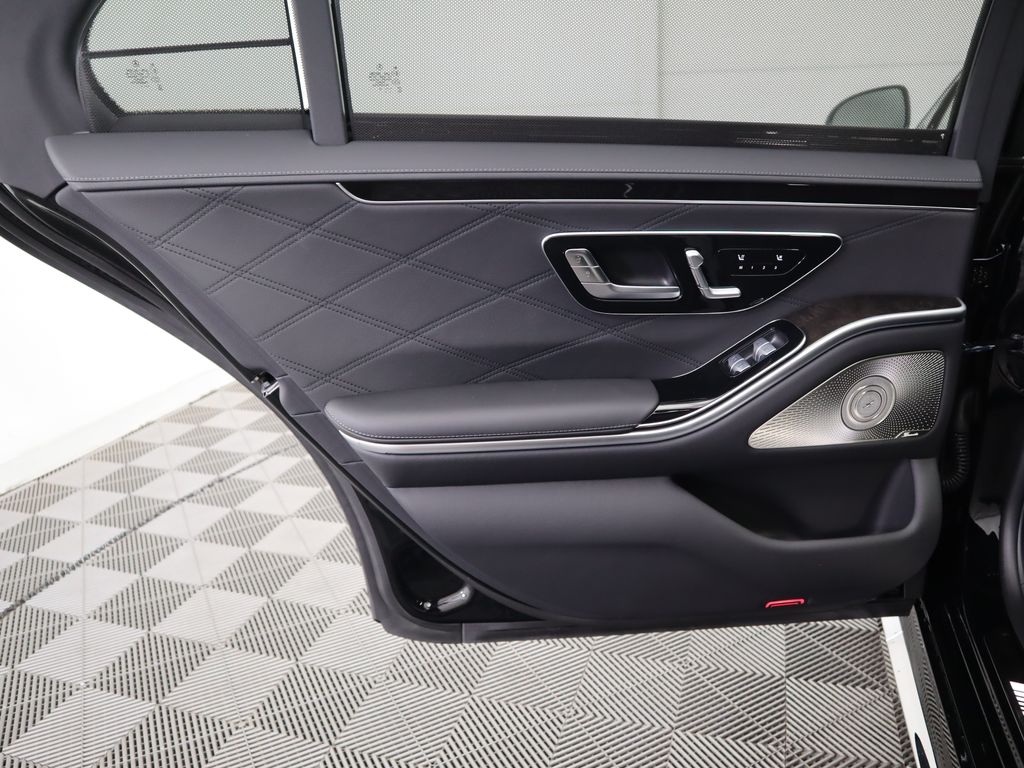Thumbnail: 2026 Mercedes-Benz S-Class - 28