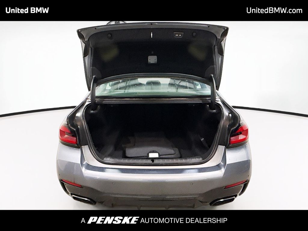 Thumbnail: 2021 BMW 5 Series - 14