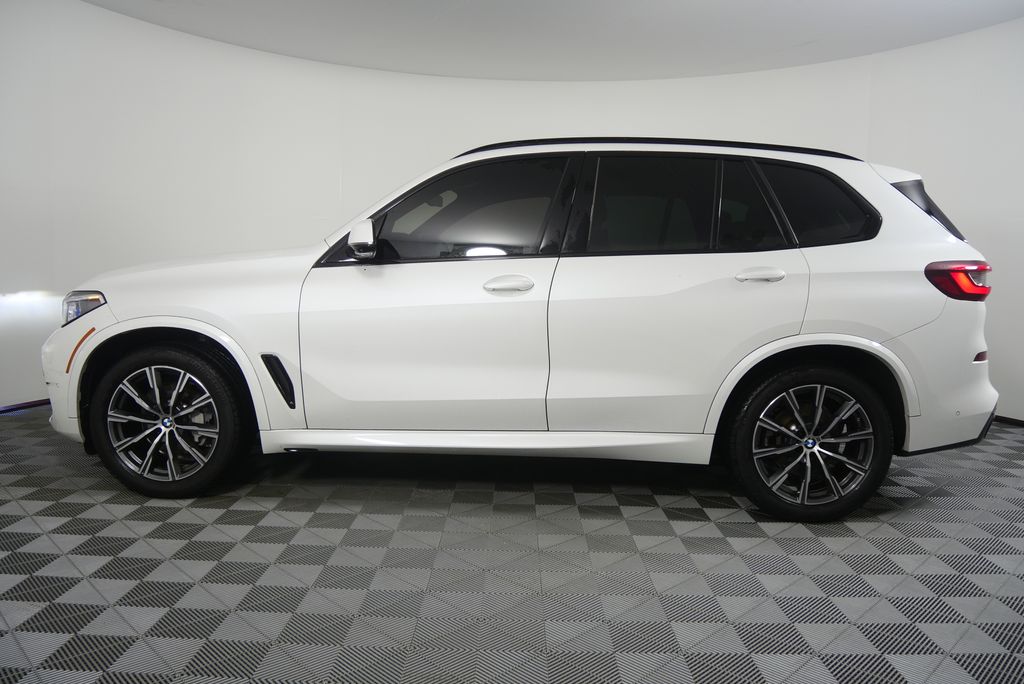 Thumbnail: 2022 BMW X5 - 6