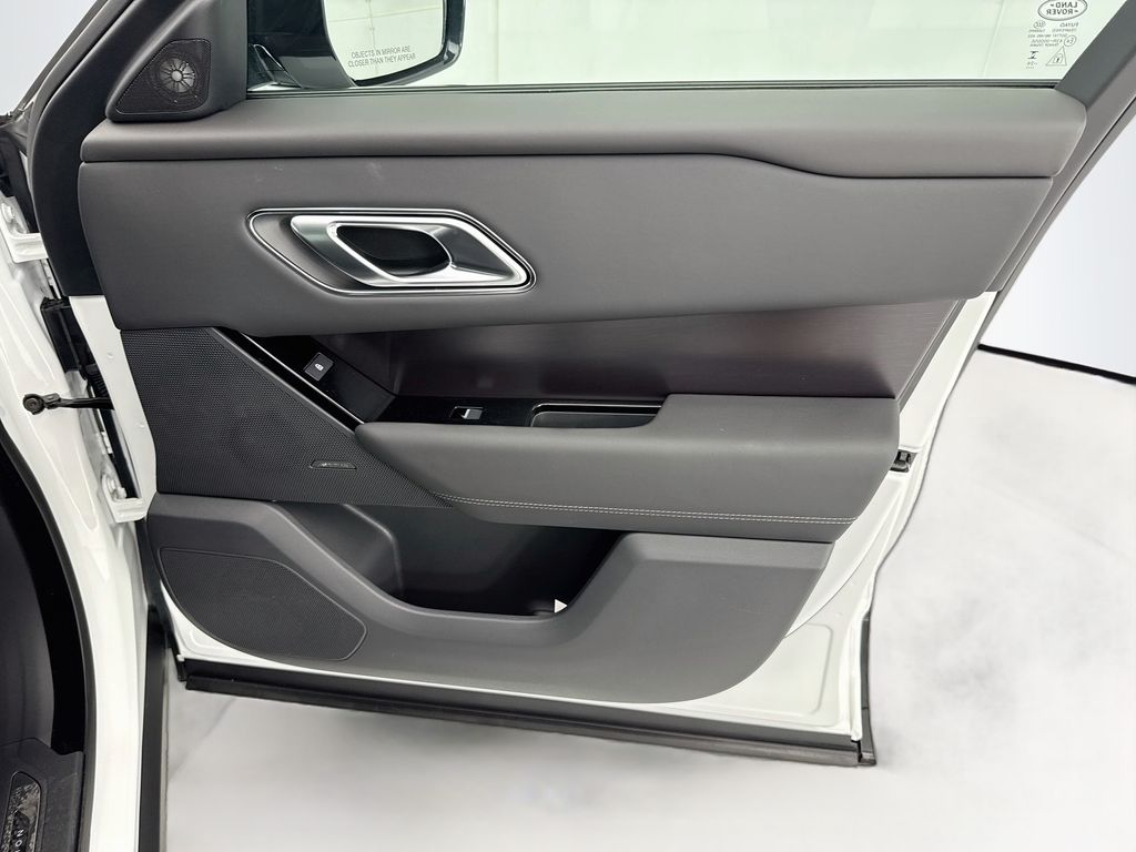 Thumbnail: 2026 Land Rover Range Rover Velar - 25