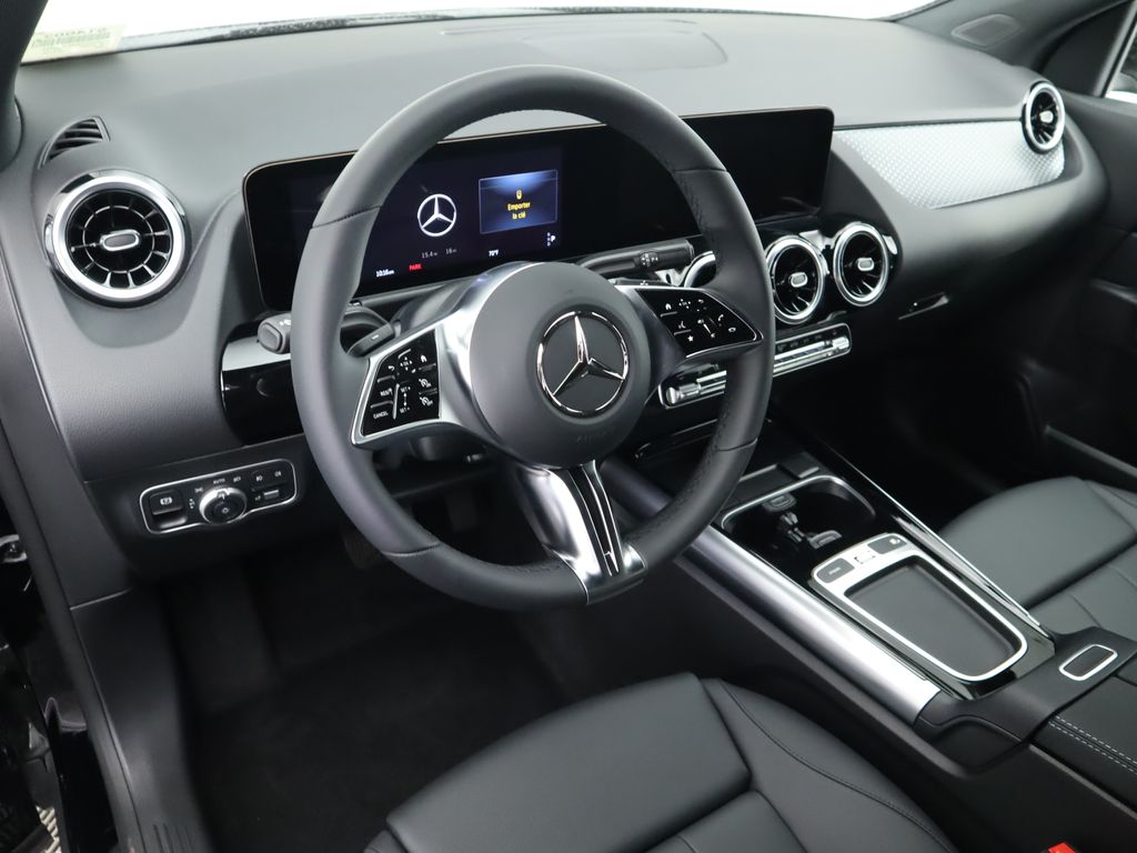 Thumbnail: 2025 Mercedes-Benz GLA - 9