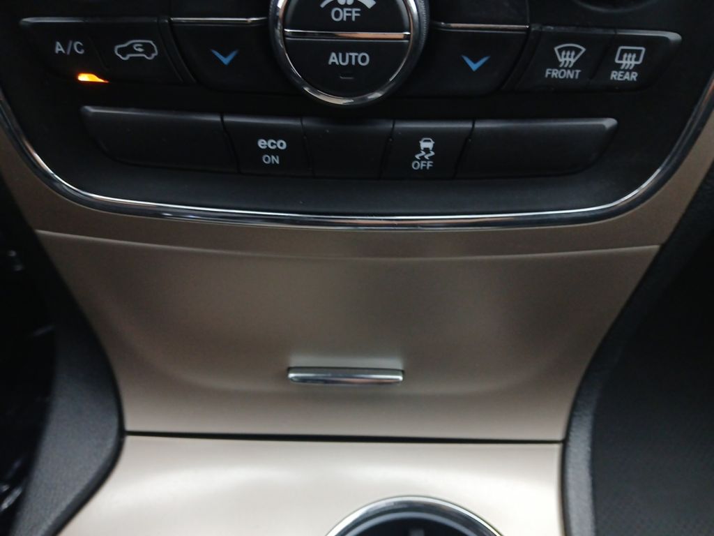 Used Car 2015 Jeep Grand Cherokee  Laredo For Sale Under $15,000 In Austin, Texas