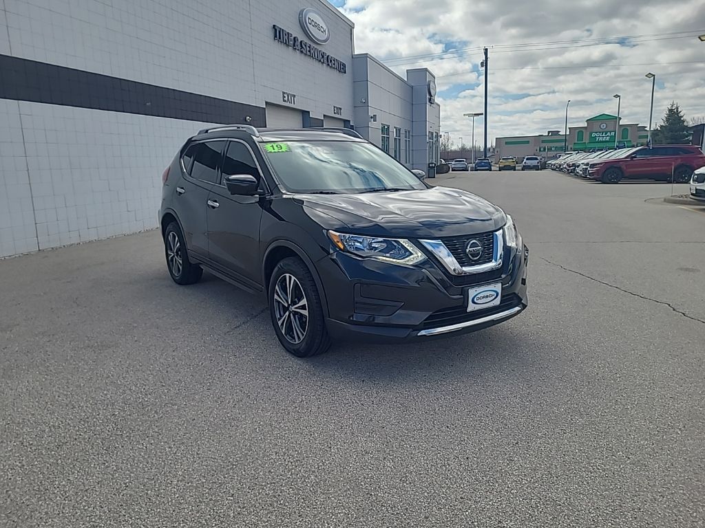 used 2019 Nissan Rogue car, priced at $17,916