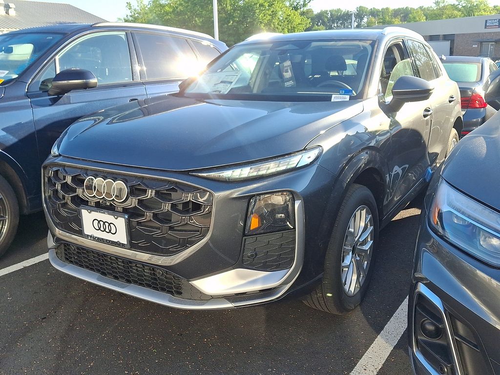 Thumbnail: 2026 Audi Q3 - 1