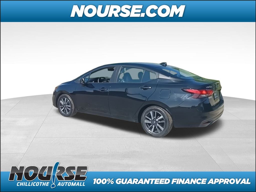 2021 Nissan Versa 1.6 SV photo