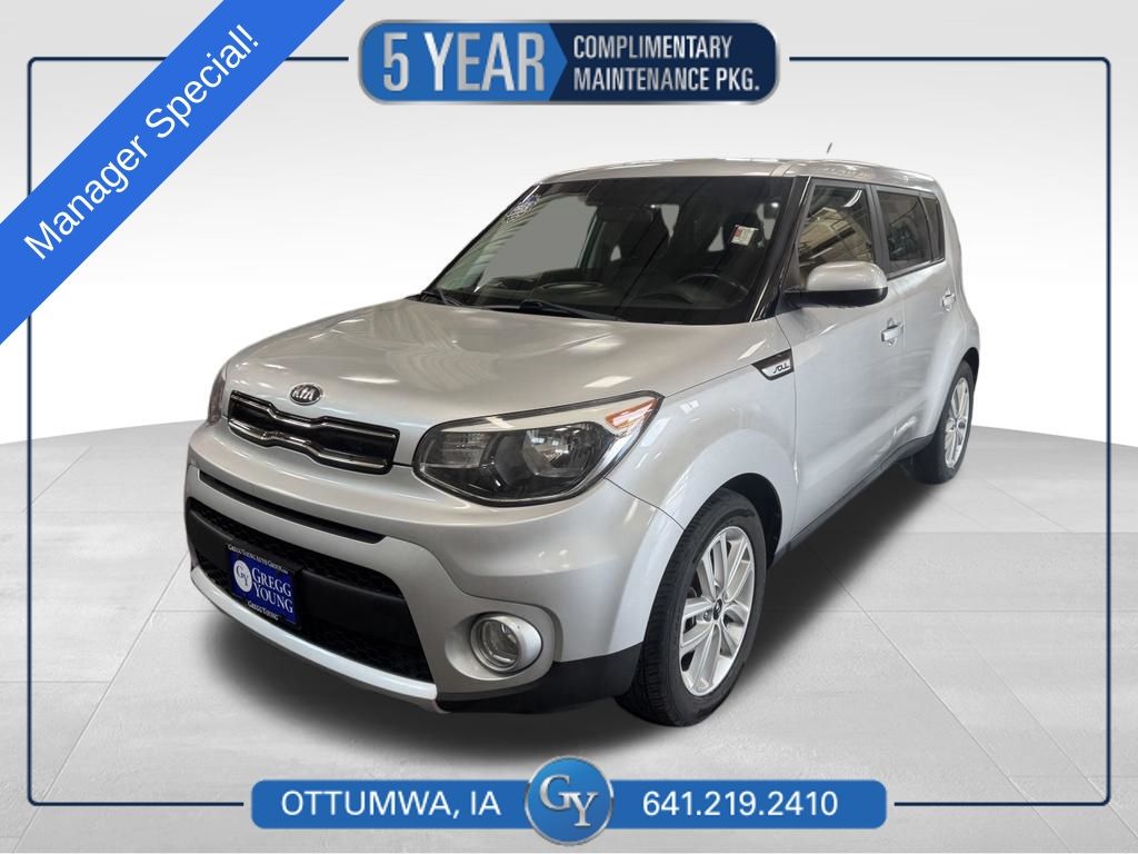 Bright Silver 2017 Kia Soul Wagon Front-Wheel Drive 6-Speed Automatic