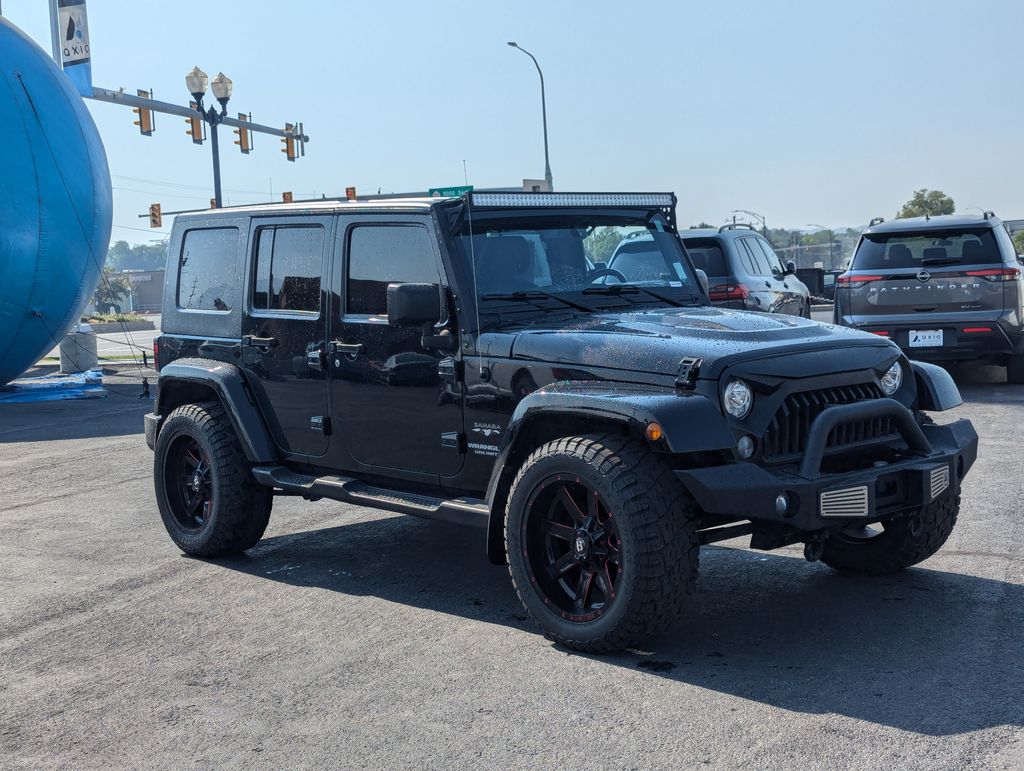 2017 Jeep Wrangler Unlimited Sahara 8