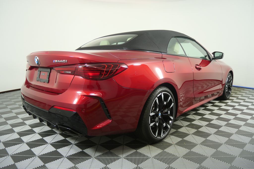 Thumbnail: 2025 BMW 4 Series - 3