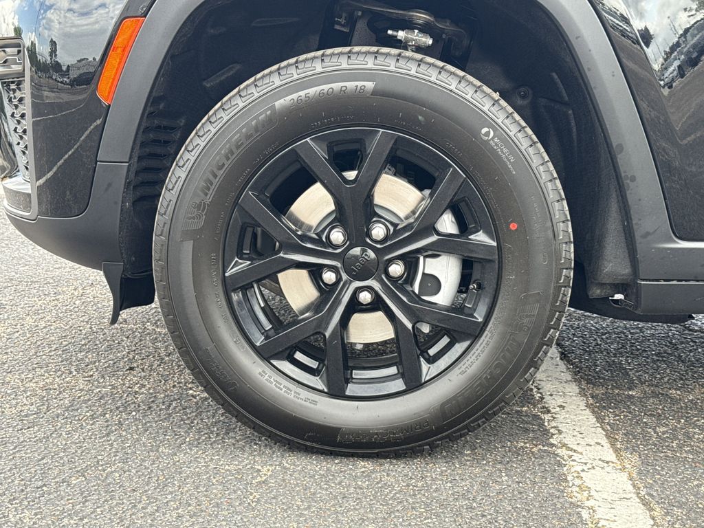 2026 Jeep Grand Cherokee Laredo Altitude Black at DeMontrond Auto Country