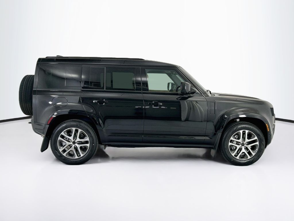 Thumbnail: 2026 Land Rover Defender - 4