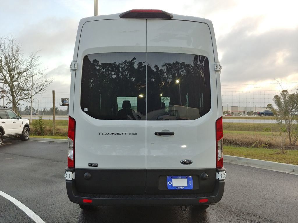 2024 Ford Transit 250