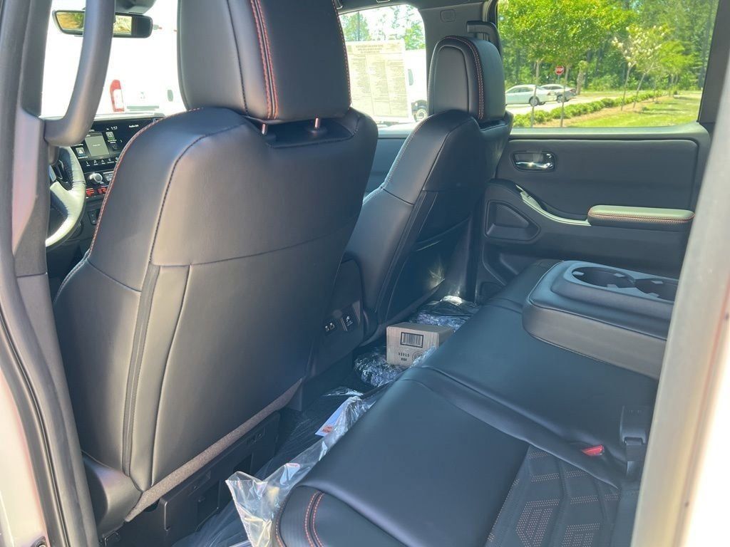2025 Glacier White Nissan Frontier PRO-4X 4X4 Truck
