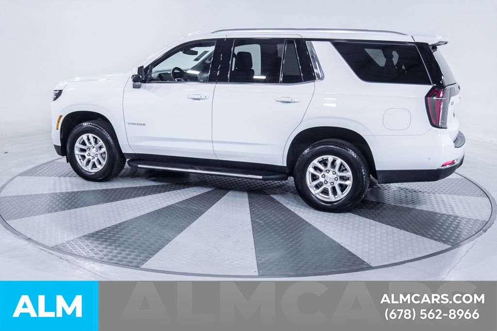 Used 2025 White Chevrolet LT image 5