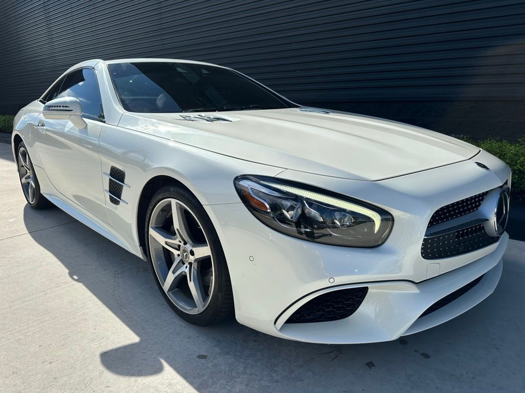 Thumbnail: 2017 Mercedes-Benz SL-Class - 10