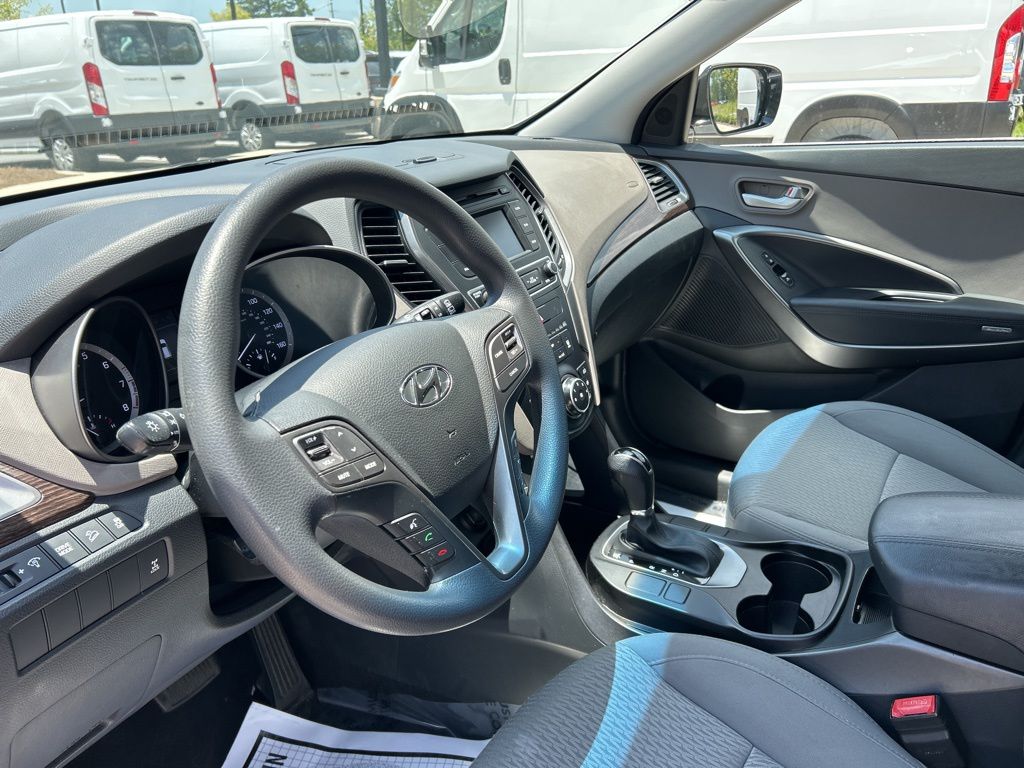 2017 Frost White Pearl Hyundai Santa Fe Sport 2.4 Base AWD SUV