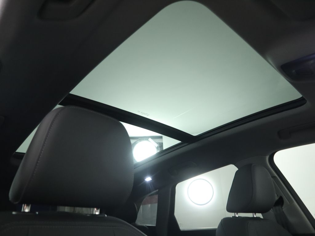 Thumbnail: 2025 Audi Q5 - 21