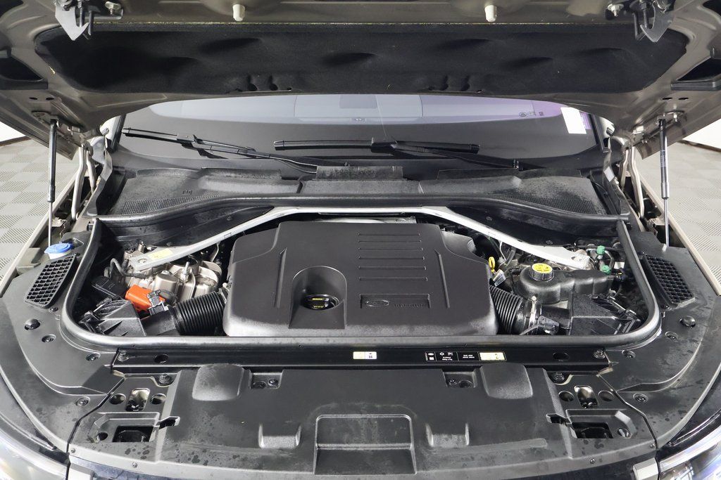 Thumbnail: 2023 Land Rover Range Rover Sport - 15
