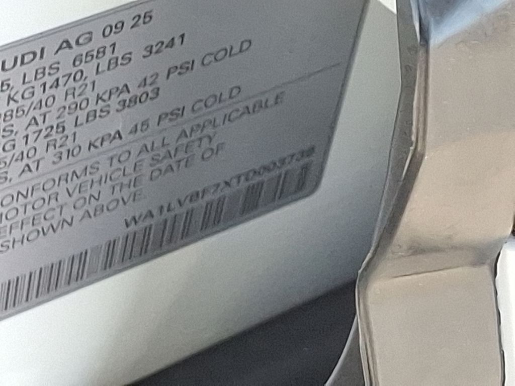 Thumbnail: 2026 Audi Q7 - 22