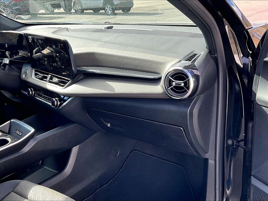 2025 Chevrolet Equinox — photo 13