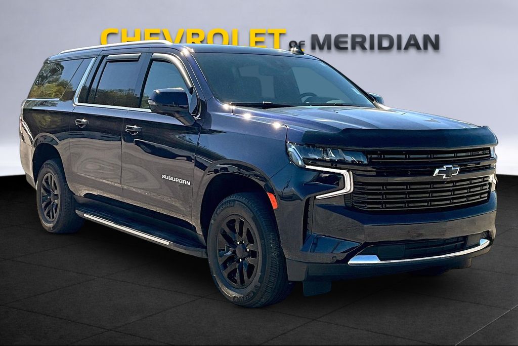 2023 Chevrolet Suburban LT RWD