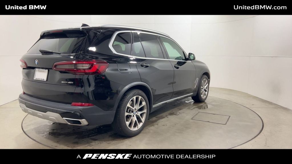 2021 BMW X5 sDrive40i 8