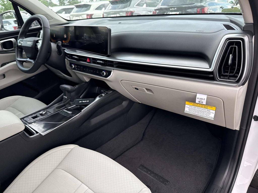 New 2026 White Kia EX image 13