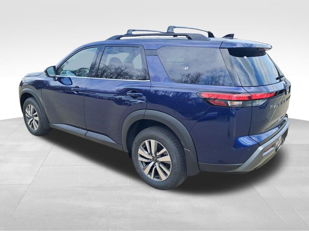 2026 Nissan Pathfinder SL Blue at South Hills Kia