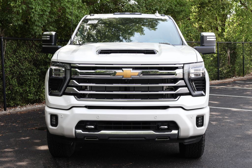 2024 Chevrolet Silverado 3500 High Country 2