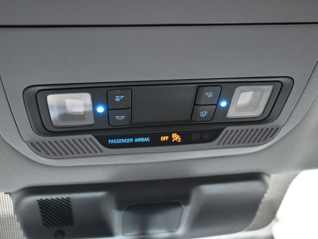 Used 2024 Silver Metallic Ford XLT image 36